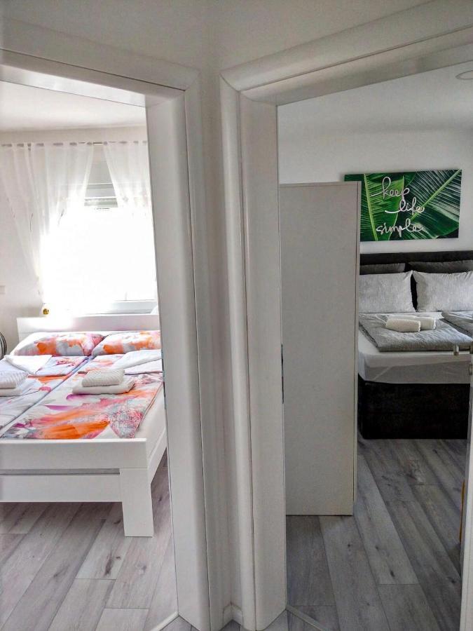 Apartmani Eden Vodice Exterior photo
