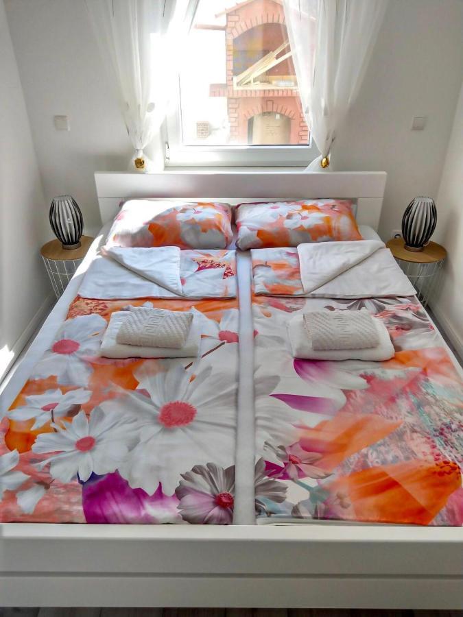 Apartmani Eden Vodice Exterior photo