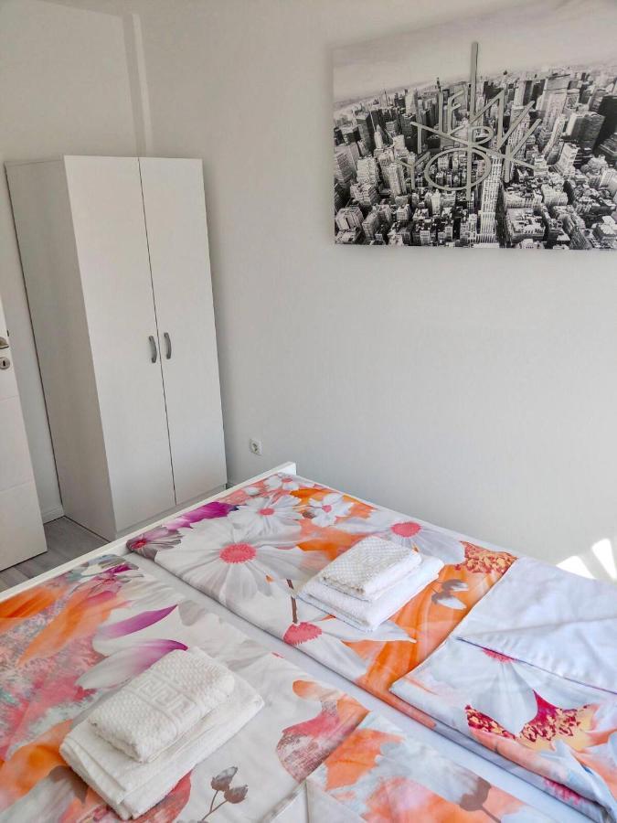 Apartmani Eden Vodice Exterior photo